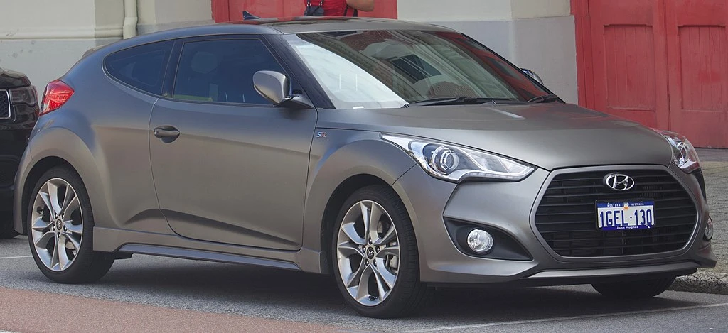 Hyundai Veloster FS side autodrivel