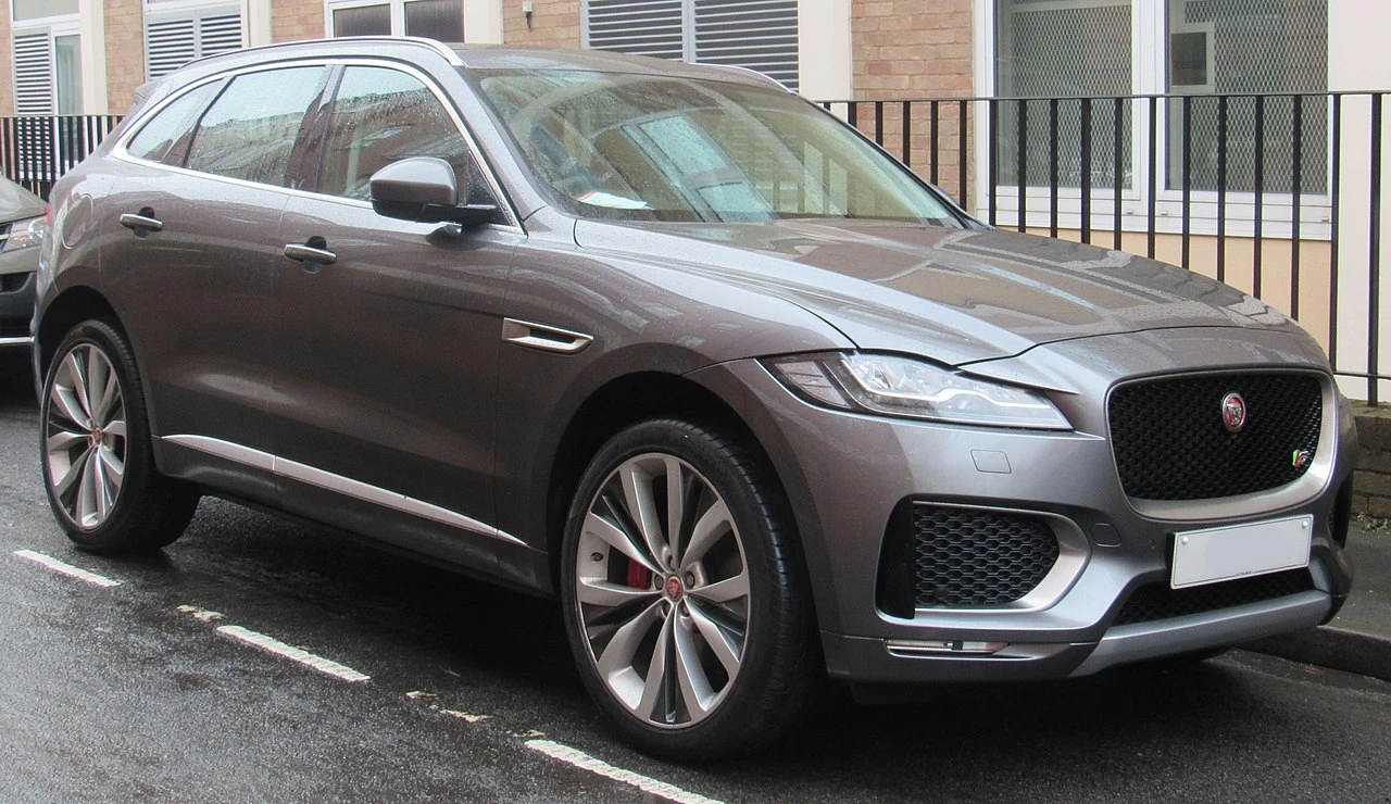 Review : Jaguar F Pace X761 ( 2016 - present )