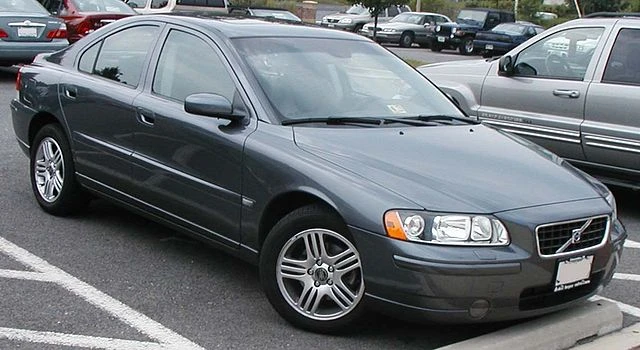 VOlvo S60 I front autodrivel