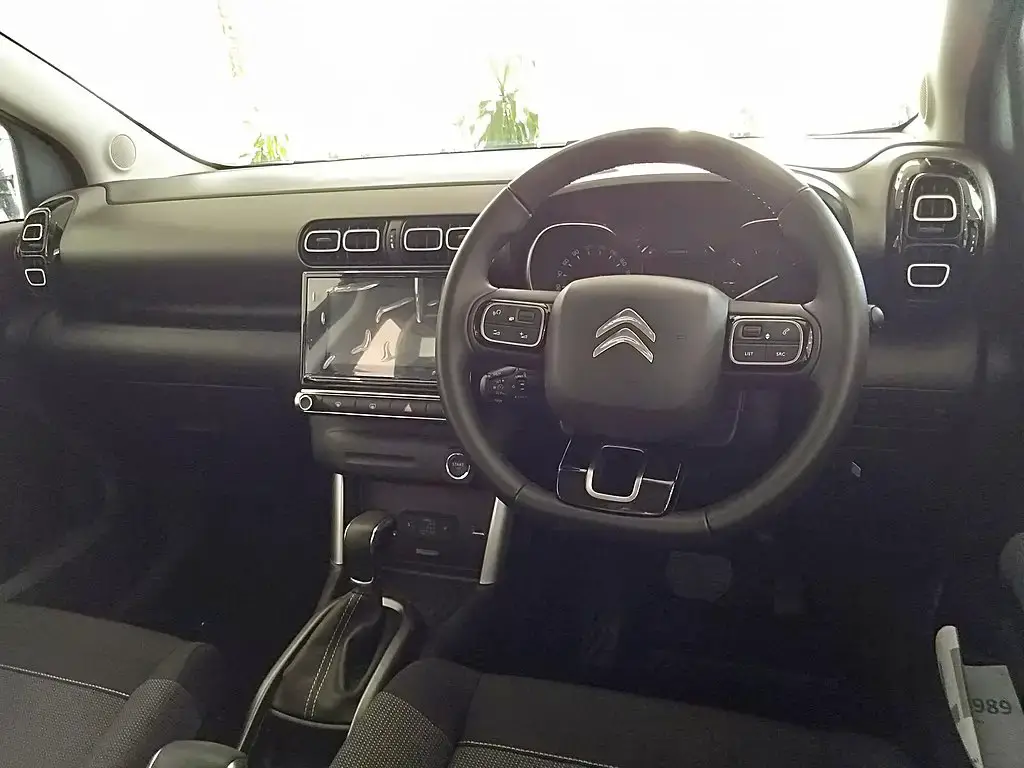 Citroen C3 AirCross interior almostcarreviews
