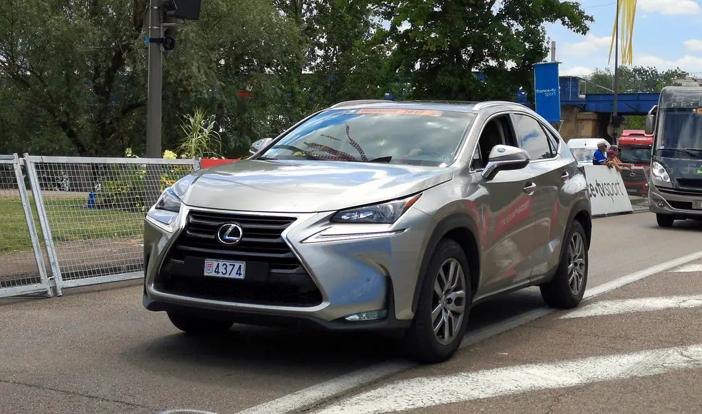 Review : Lexus NX AZ10 ( 2015 &#8211; 2021 )